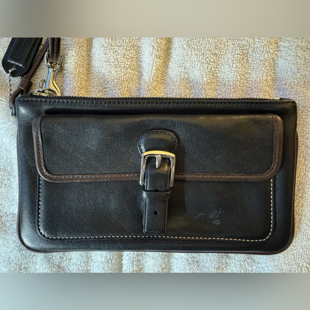 Vintage Coach Leather Wristlet